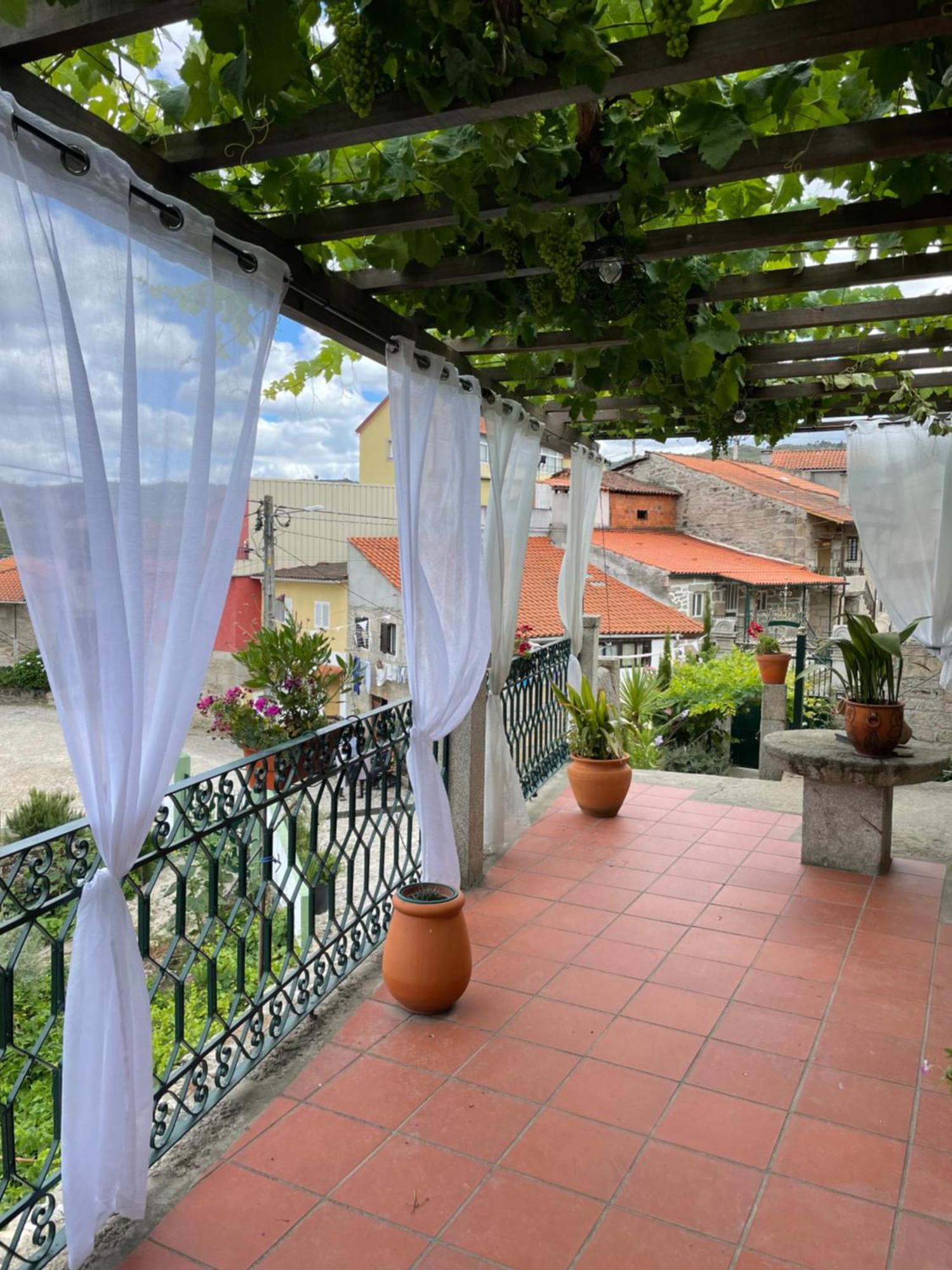 Casa Major Bed & Breakfast Pegarinhos Luaran gambar